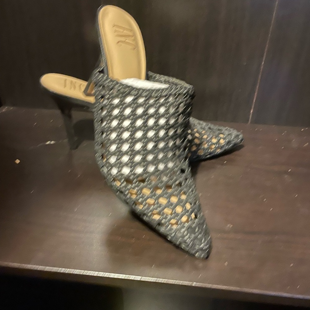 Stylish Mesh Mule heel